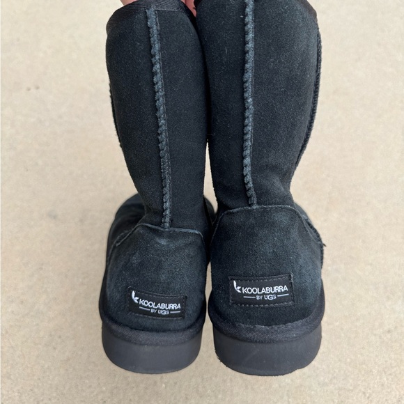 Koolaburra by UGG Black Furry Boots - Picture 1 of 7